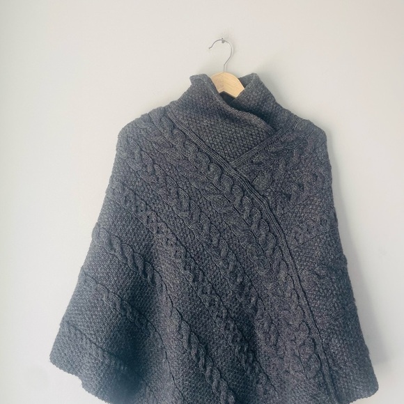 Aran Crafts Merino Wool Cape Poncho - Picture 2 of 10